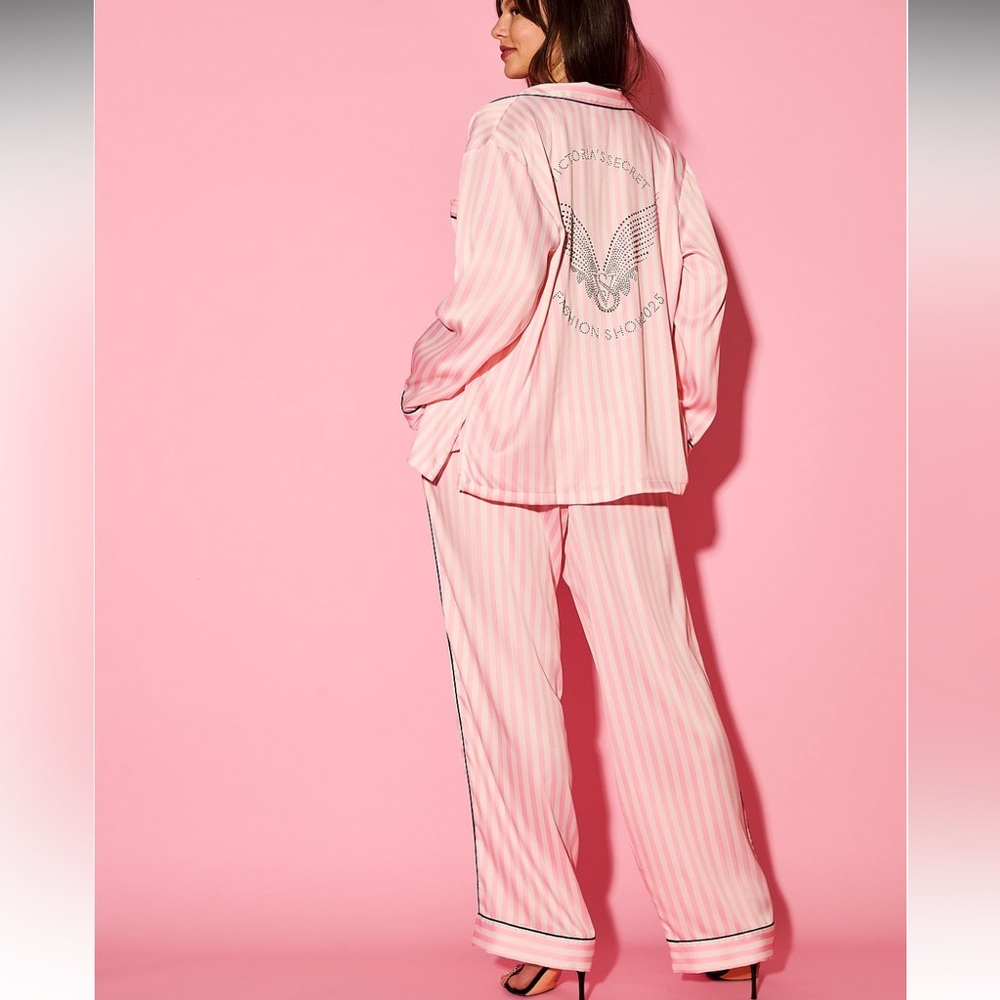 Victoria’s Secret Glazed 2025 Fashion Show Satin Sparkle Pajama Set